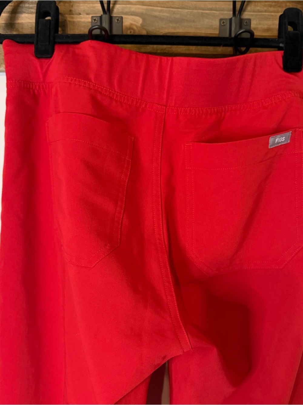 FIGS Technical Collection Red Slim Scrub Pants Size Small Tall S/T Workwear - Picture 4 of 9